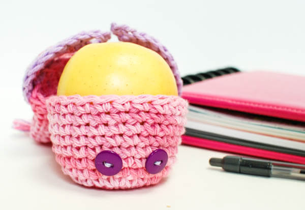 rochet owl apple cozy | the crochet space