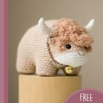 2021 Chinese Crochet Ox. Ox standing on a wooden post || thecrochetspace.com