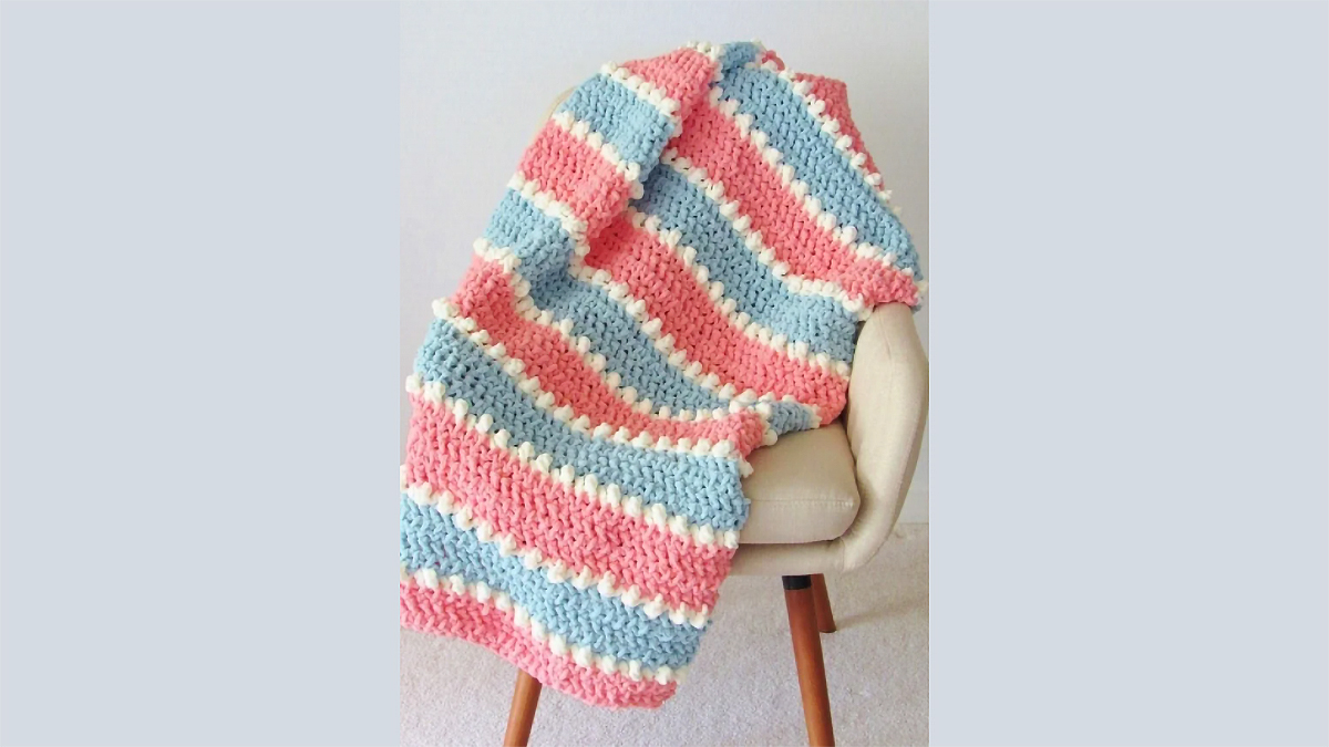 6 Hour Crochet Blanket || thecrochetspace.com