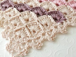 box stitch crocheted triangle shawl | the crochet space