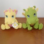 Adorable Crochet BB Dragon. 2x dragons side by side || thecrochetspace.com