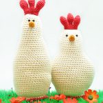 Adorable Crocheted Chicken Family. Mother & Father crafted in cream with red accents || thecrochetspace.com