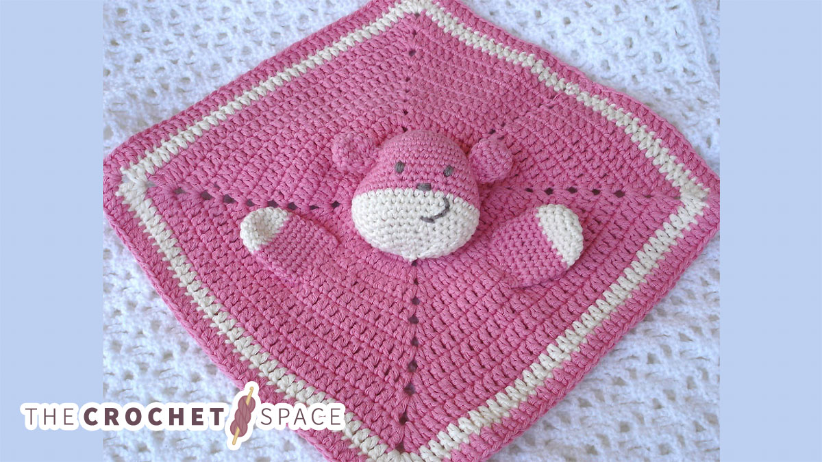 Adorable Crocheted Teddy Doudou || thecrochetspace.com