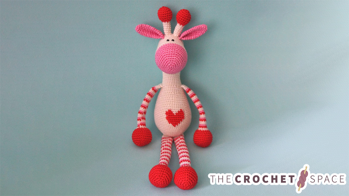 Adorable Hearty Crocheted Giraffe Free Crochet Pattern The Crochet Space