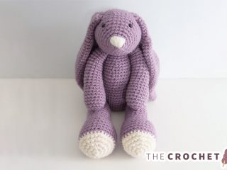 Adorable Layla Crocheted Bunny || thecrochetspace.com
