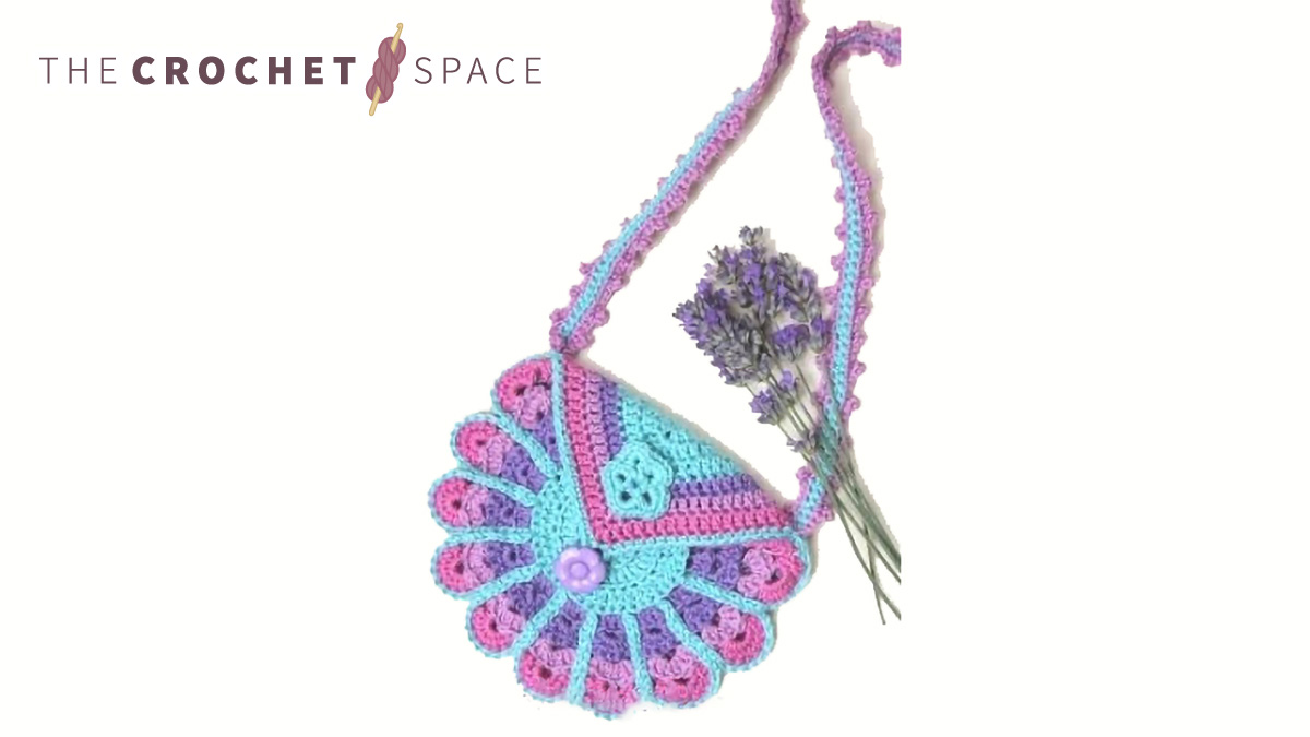 amazing crocheted peacock bag || editor