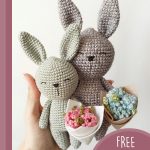 amigurumi bunny carrying flowers || editor