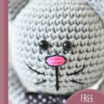 Amigurumi Kute Kitty Kat. Close up of face with bight pink nose || thecrochetspace.com