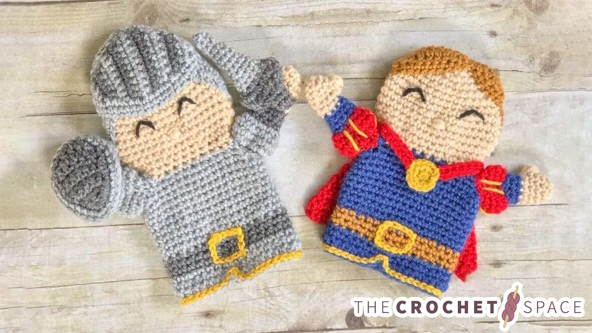 Royal Crochet Hand Puppets || thecrochetspace.com