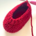 Baby Crochet Ruby Shoes. One slipper in the making || thecrochetspace.com