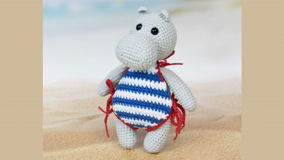 beach babe crochet hippo || editor