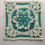 Blizzard Warning Crocheted Afghan Block. Fabulous snowflake in center || thecrochetspace.com