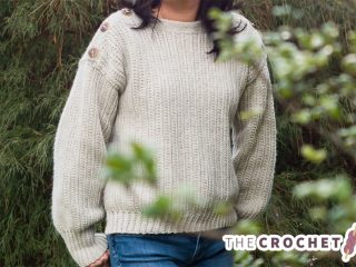 Button Top Crochet Sweater || thecrochetspace.com