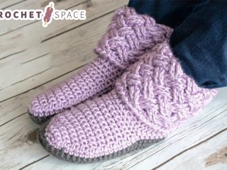 Celtic Web Crochet Slippers || The Crochet Space