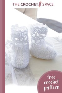 charming crocheted baby socks || editor