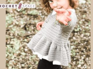 Child's Fluted Smock Jacket || thecrochetspace.com