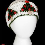 Christmas Crochet Graphic Headband. white headband with green trees and red berries || thecrochetspace.com