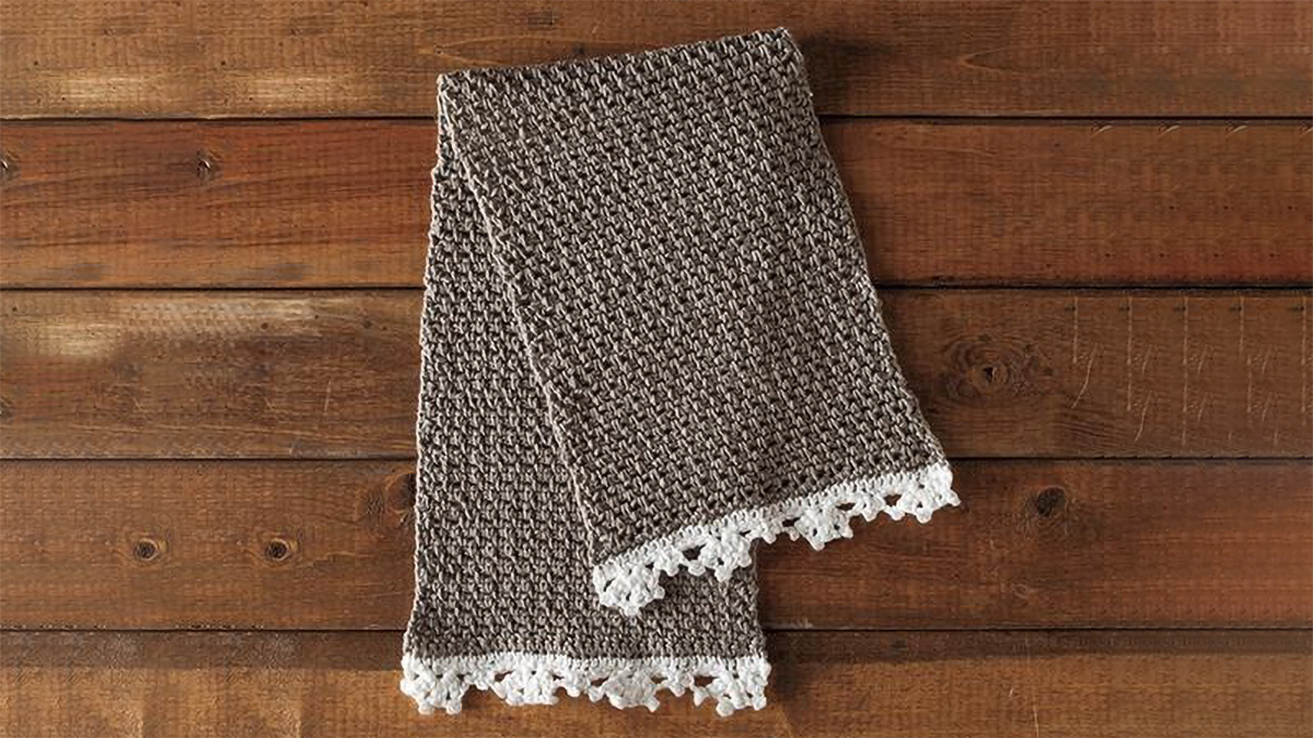 classic heirloom crochet dishcloth || editor