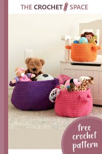 clutter catcher crocheted baskets || editor