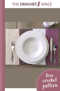 color block crocheted placemat || editor