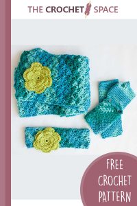 colorful crocheted cozy posy set || editor