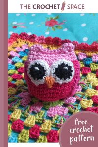 colorful crocheted owl baby blanket || editor