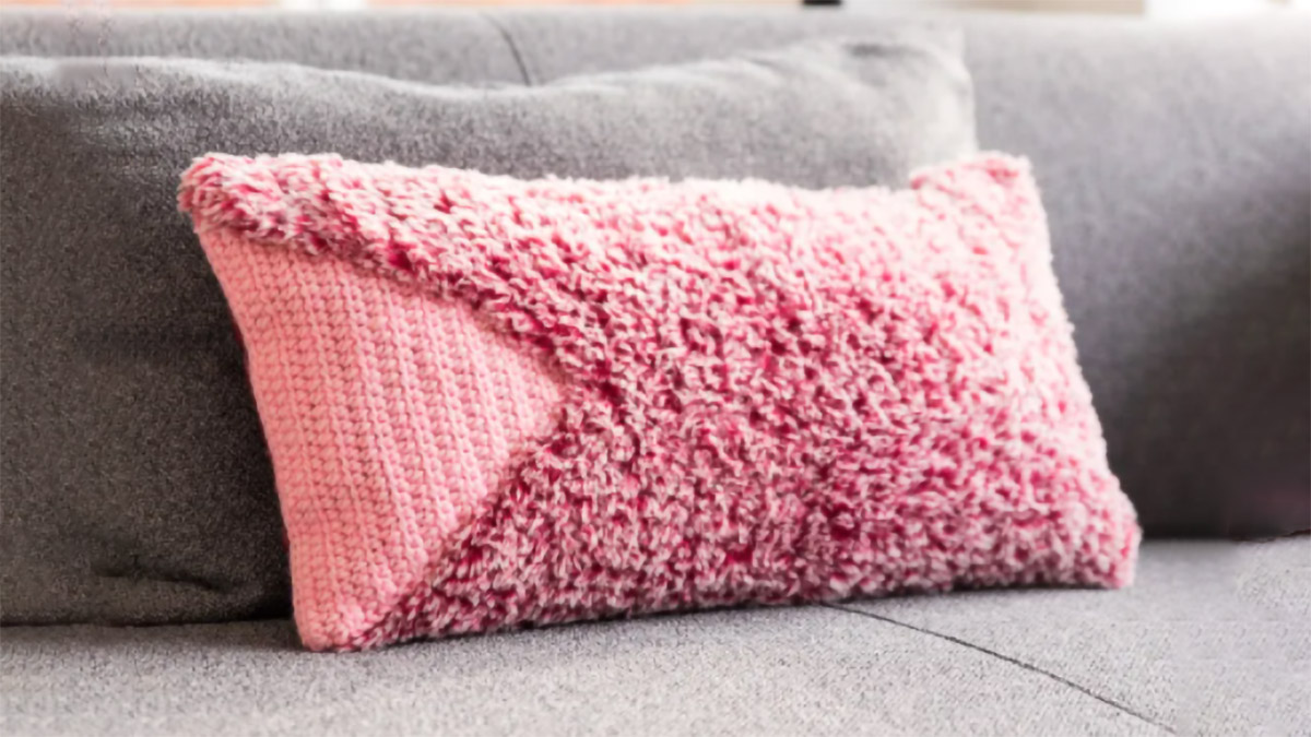 comfy soft crochet cushion || editor