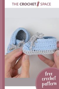 cool crochet baby sneakers || editor