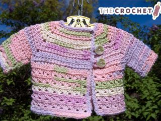 Credence Crochet Baby Cardigan || thecrochetspace.com