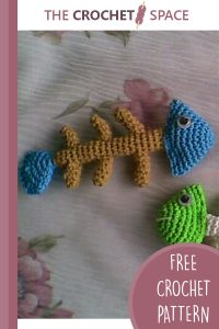 crochet amigurumi fishbone key ring || editor