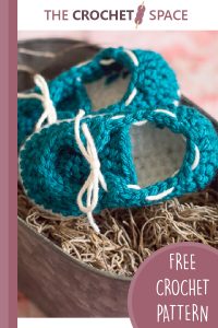crochet baby boat booties || editor