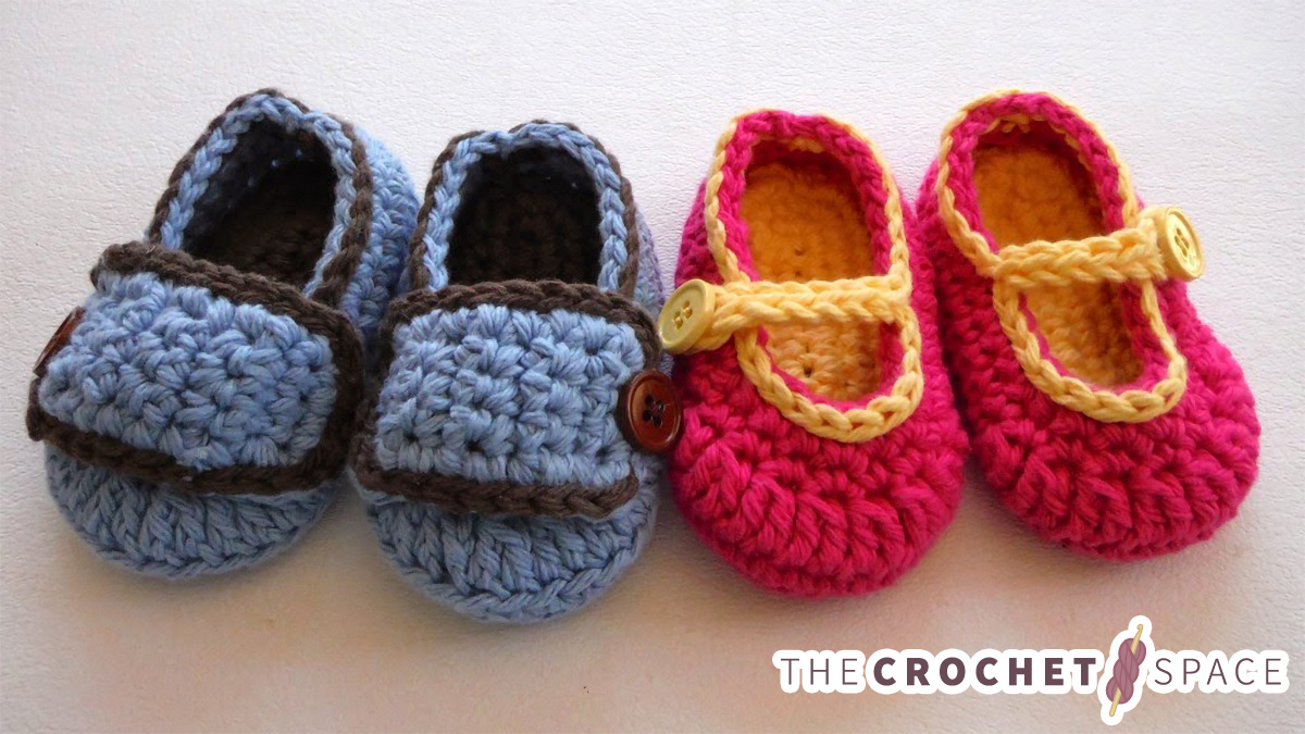 Crochet Baby Booties || thecrochetspace.com