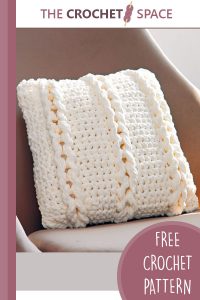 crochet chain links pillow || editor