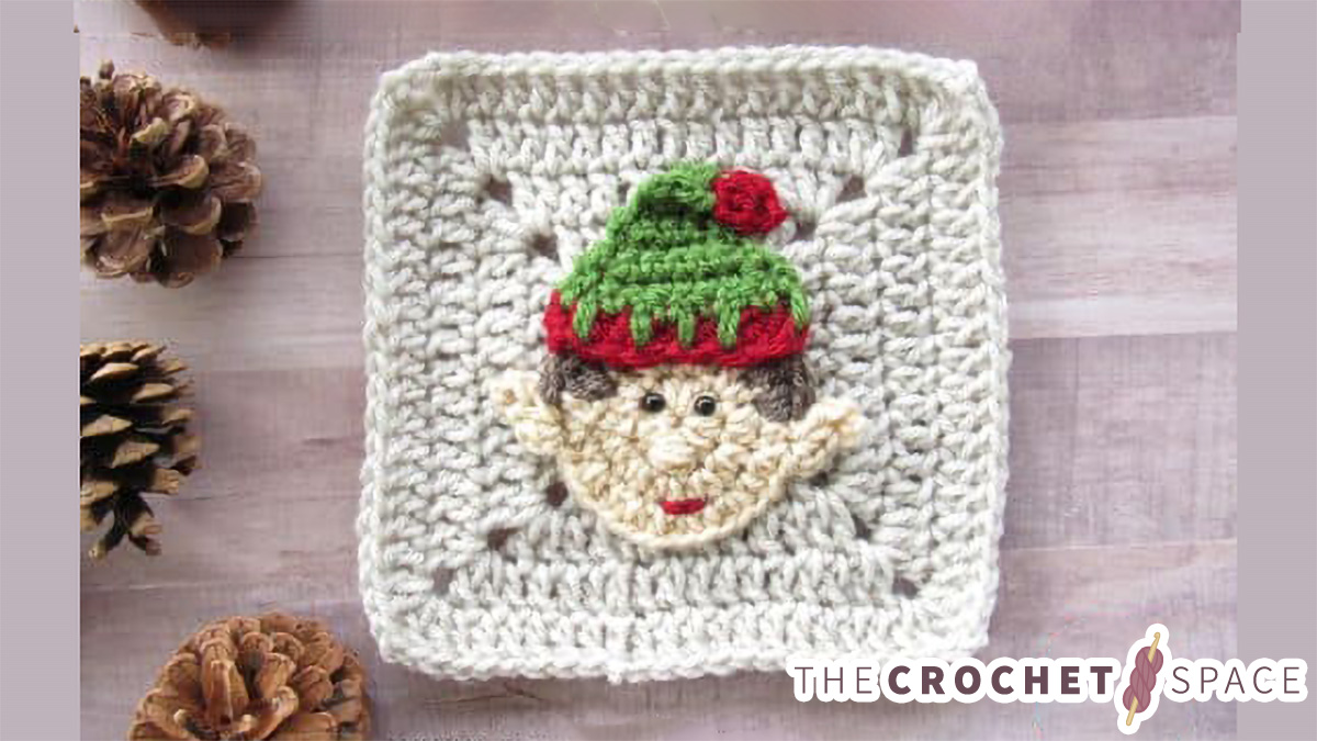 Crochet Christmas Elf Applique || thecrochetspace.com