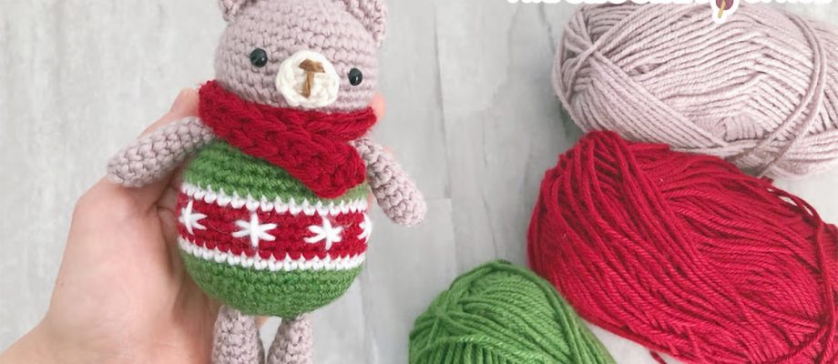 Crochet Christmas Ornament Bear [FREE Amigurumi Pattern+Tuts]