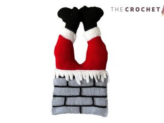 Crochet Christmas Santa Hanging || thecrochetspace.com