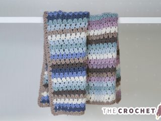 Crochet Cozy Baby Blanket || thecrochetspace.com
