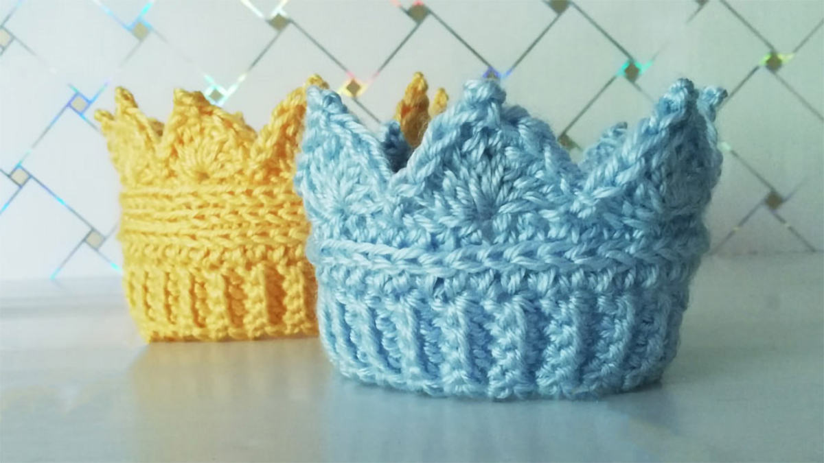 Crochet Crown Ear Warmer