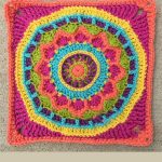 Crochet Dream Circle Square And Mandala. Colorful mandala in center of granny square || thecrochetspace.com