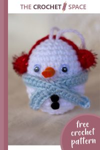 crochet festive mini snowman || editor