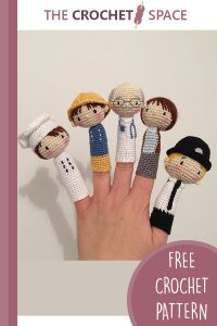 crochet finger puppets great for making stories come to life || https://thecrochetspace.com