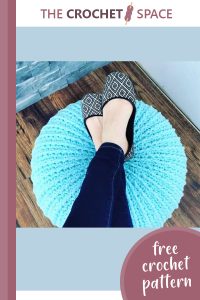 crochet floor pouf || editor