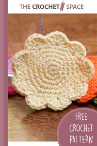crochet flower coasters || editor