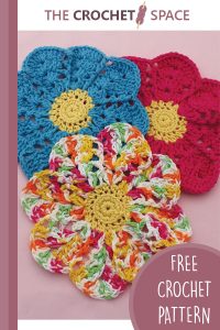 crochet flower dishcloths || editor