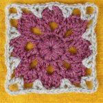 Crochet Flower Window Square. Close of of quadrant square || thecrochetspace.com