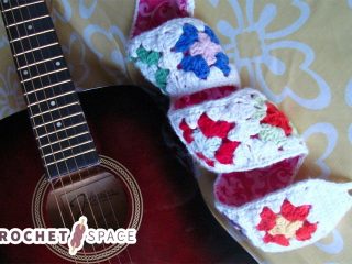 Crochet Granny Guitar Strap || thecrochetspace.com