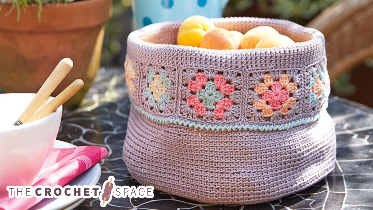 crochet granny square edged basket || editor