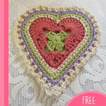 Crochet Granny Sweet Hearts. Red 1x heart center || thecrochetspace.com