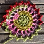 Crochet Jedburgh Coasters. 1x coaster in pinks and greens || thecrochetspace.com