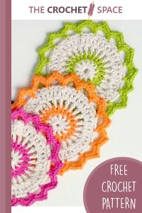 crochet lotus bloom dishcloths || editor